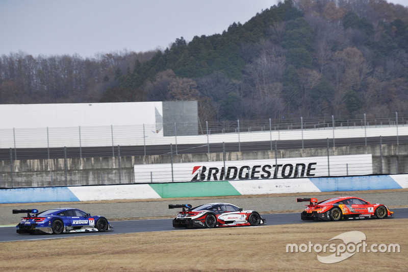 スーパーGT(NSX CONCEPT-GT)も揃って走行