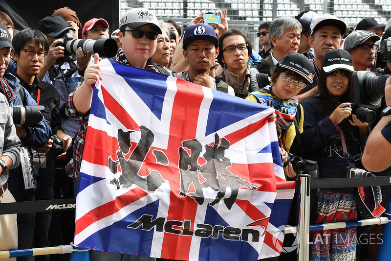 McLaren fans and flag