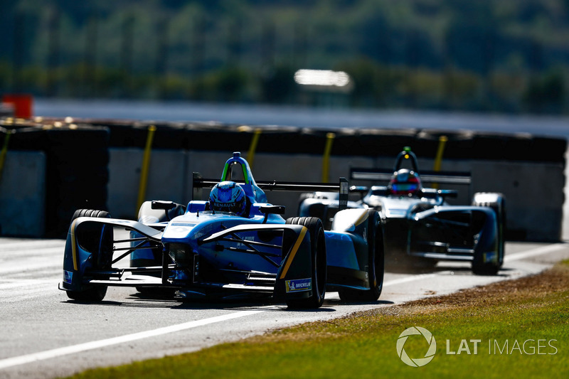 Nicolas Prost, Renault e.Dams leads Edoardo Mortara, Venturi Formula E Team