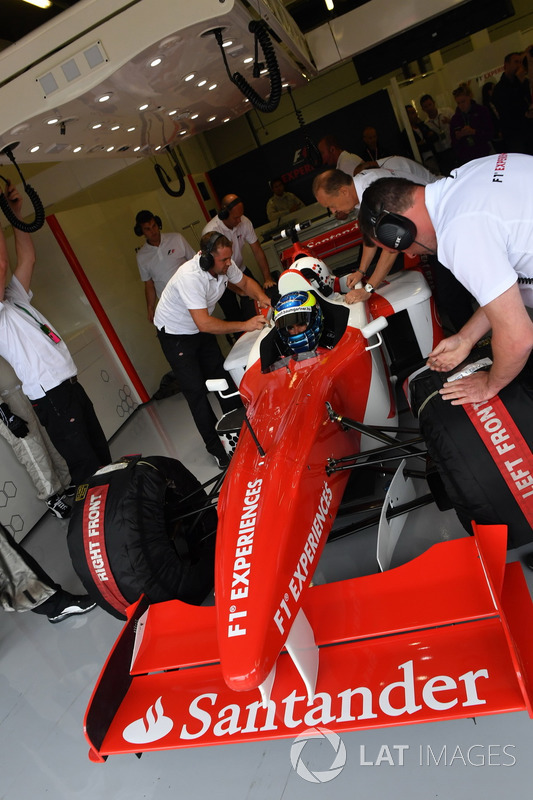 Zsolt Baumgartner, F1 Experiences 2-Seater driver