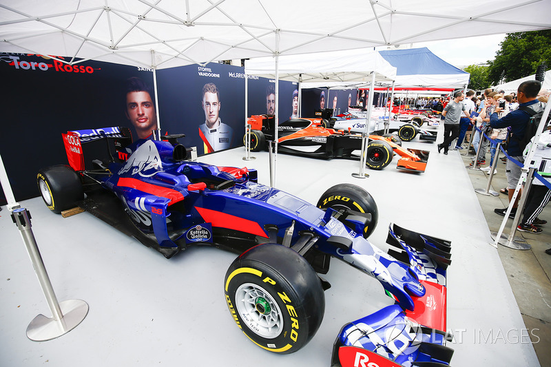 Tenda Toro Rosso