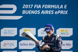 Podio: il vincitore della gara Sébastien Buemi, Renault e.Dams