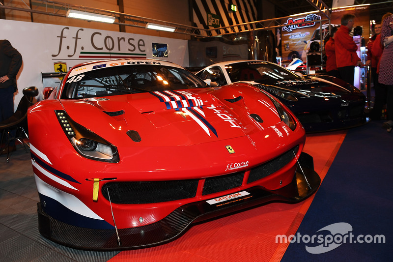 FF Corse had een aantal Ferrari's meegenomen