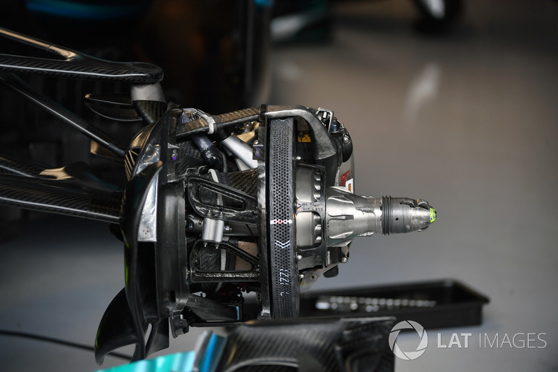 Mercedes-Benz F1 W08 front brake and wheel hub detail