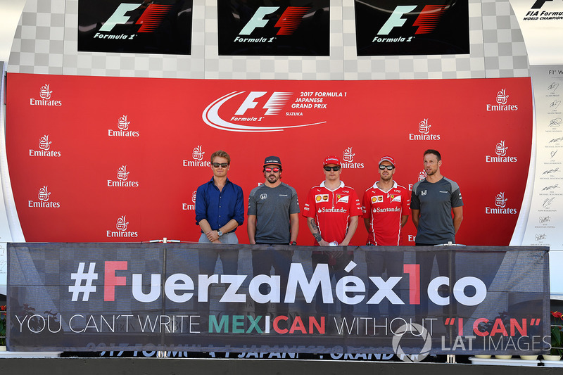 Nico Rosberg, Mercedes-Benz Ambassador, Fernando Alonso, McLaren, Kimi Raikkonen, Ferrari, Sebastian Vettel, Ferrari y Jenson Button, McLaren en el podio con el #FuerzaMex1co