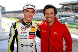 Lando Norris, Carlin Dallara F317 - Volkswagen with Stéphane Ortelli