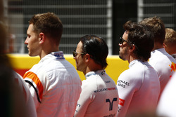 Stoffel Vandoorne, McLaren, Felipe Massa, Williams, Fernando Alonso, McLaren, stand for the national anthem