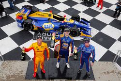 Le vainqueur Alexander Rossi, Herta - Andretti Autosport Honda, le deuxième, Scott Dixon, Chip Ganassi Racing Honda, le troisième, Ryan Hunter-Reay, Andretti Autosport Honda