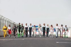 Gruppenfoto: Die WTCC-Fahrer 2017