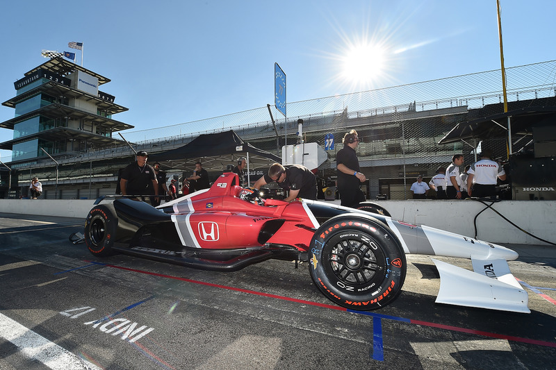 Oriol Servia teste l'IndyCar 2018 Honda