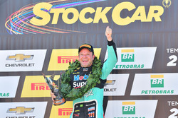 Rubens Barrichello no pódio da corrida 1 em Santa Cruz do Sul