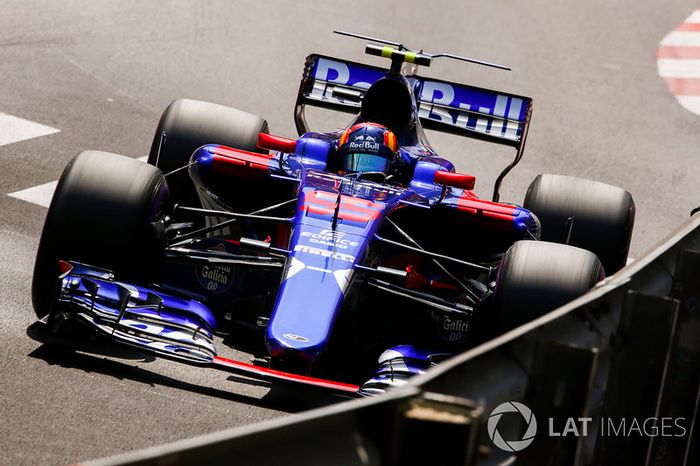 Carlos Sainz Jr., Scuderia Toro Rosso STR12