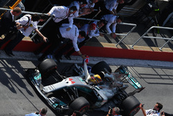 Льюис Хэмилтон, Mercedes AMG F1