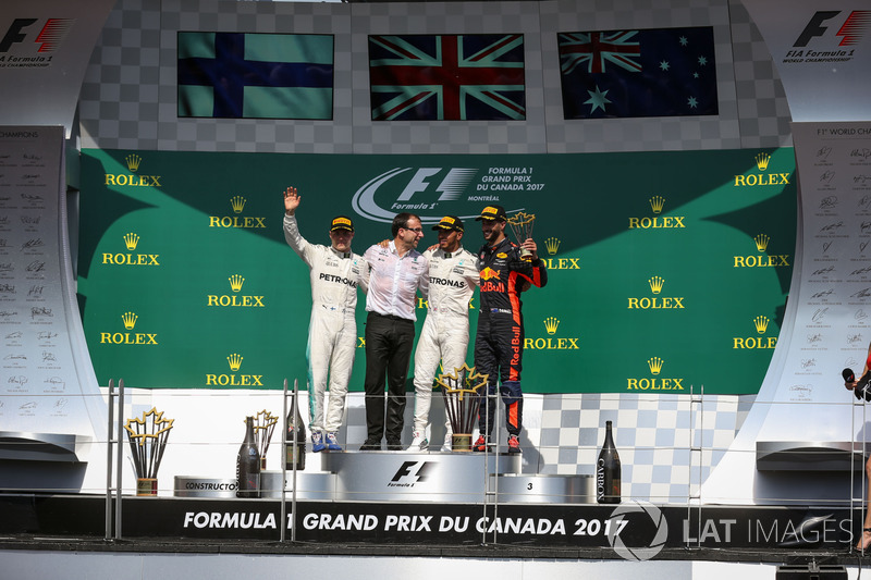Podyum: Yarış galibi Lewis Hamilton, Mercedes AMG F1, 2. Valtteri Bottas, Mercedes AMG F1, 3. Daniel