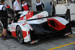 #8 Toyota Gazoo Racing Toyota TS050 Hybrid: Anthony Davidson, Nicolas Lapierre, Kazuki Nakajima