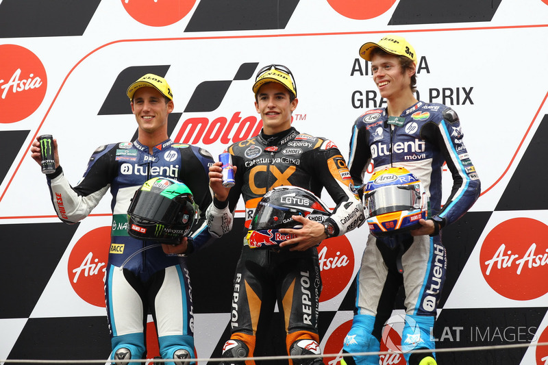 Podio: 1º Marc Márquez, 2º Pol Espargaró, 3º Tito Rabat