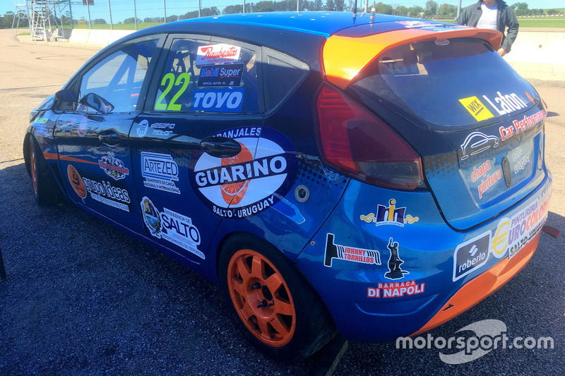Santiago Urrutia pruebas en el Ford fiesta KD