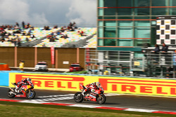 Chaz Davies, Ducati Team, Davide Giuglilano, Honda World Superbike Team