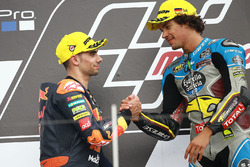 Podium: ganador, Franco Morbidelli, Marc VDS, segundo, Miguel Oliveira, Red Bull KTM Ajo