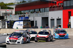 Timmy Hansen, Team Peugeot Hansen, Timo Scheider, MJP Racing Team Austria Ford Fiesta ST