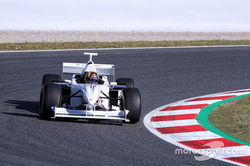 Пилот F1 Experiences Патрик Фризахер с пассажиром