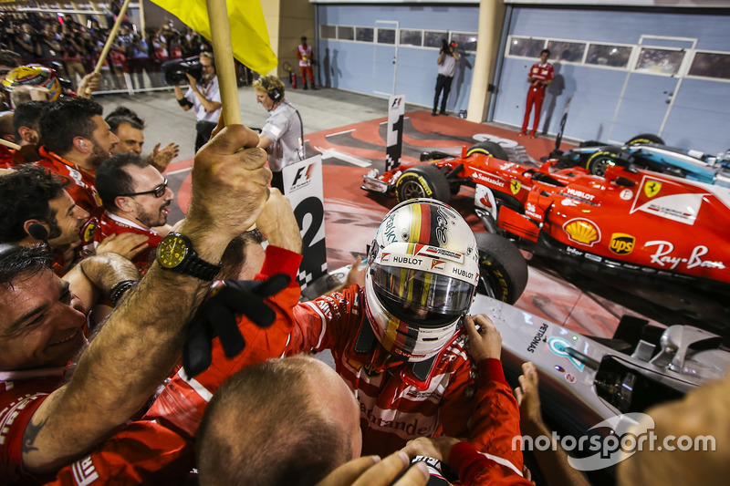 Sebastian Vettel gana la segunda carrera de la temporada en Sakhir