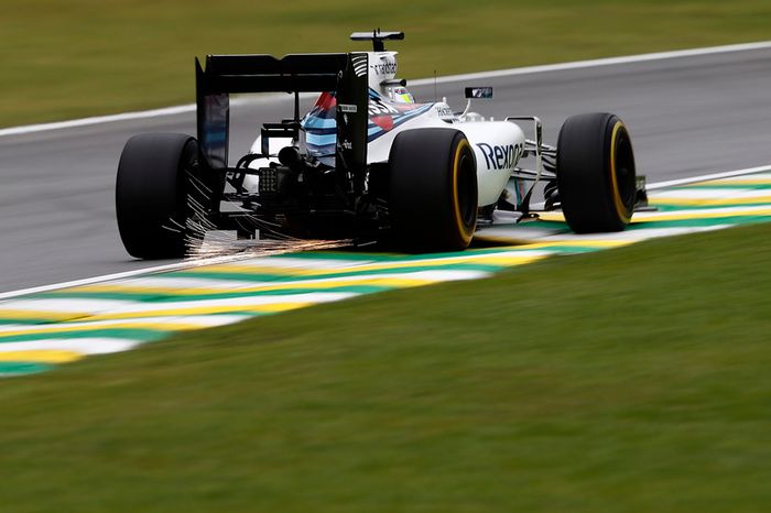 Interlagos tem 44 trocas de marcha por volta, o que provoca uma exigência mediana aos câmbios dos carros. 