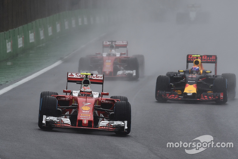 Kimi Räikkönen, Ferrari SF16-H; Max Verstappen, Red Bull Racing RB12; Sebastian Vettel, Ferrari SF16