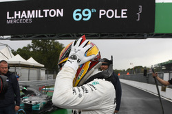 Pole sitter Lewis Hamilton, Mercedes AMG F1 celebrates in parc ferme