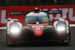 #8 Toyota Gazoo Racing Toyota TS050 Hybrid: Anthony Davidson, Sébastien Buemi, Kazuki Nakajima