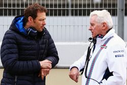 Alex Wurz, Williams piloto, Mentor y Presidente de la GPDA con Pat Symonds, director técnico de Will