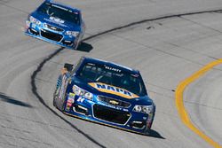 Chase Elliott, Hendrick Motorsports Chevrolet, Dale Earnhardt Jr., Hendrick Motorsports Chevrolet