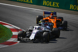 Sergey Sirotkin, Williams FW41, Stoffel Vandoorne, McLaren MCL33