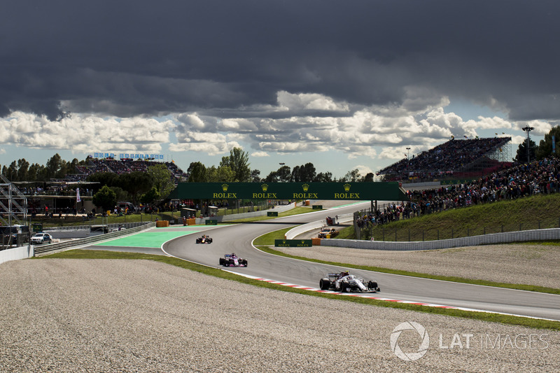 Charles Leclerc, Sauber C37, Sergio Perez, Force India VJM11