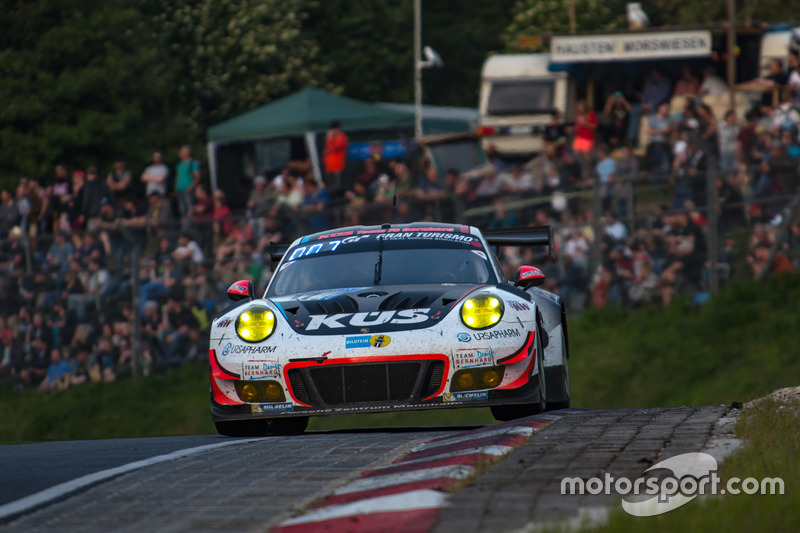 #17 KÜS Team75 Bernhard Porsche GT3 R: Michael Christensen, Matteo Cairoli, Andre Lotterer, Jörg Bergmeister