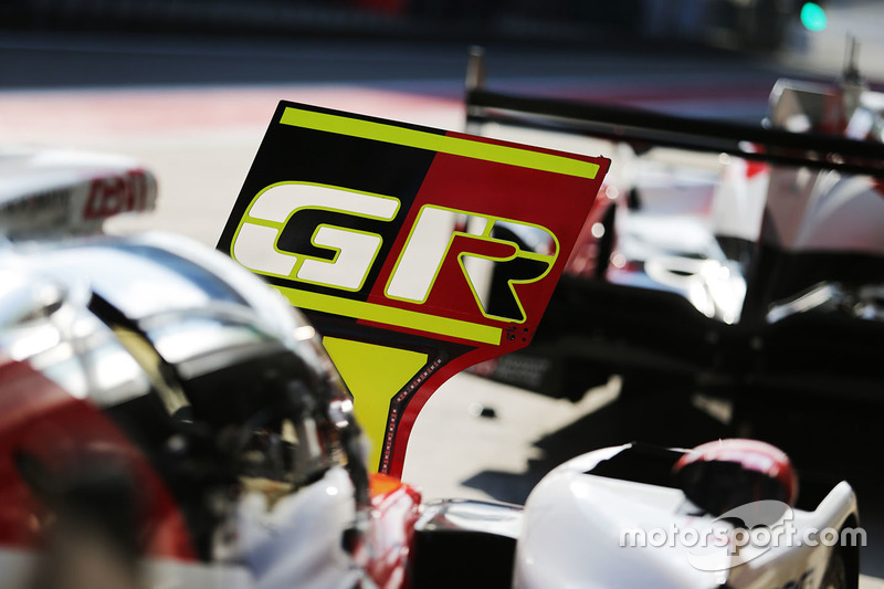 Dettaglio del pitboard Toyota Gazoo Racing