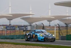 #77 Dempsey-Proton Racing Porsche 911 RSR: Christian Ried, Matteo Cairoli, Marvin Dienst