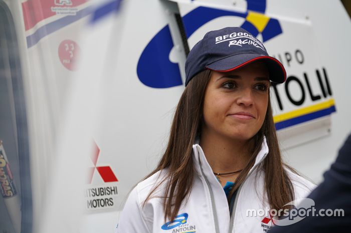 Cristina Gutiérrez, Mitsubishi Montero