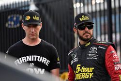 Martin Truex Jr., Furniture Row Racing, Toyota Camry, mit Cole Pearn