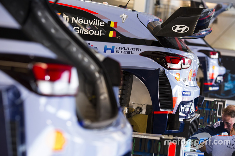 Hyundai i20 Coupe WRC Тьерри Невилля и Николя Жильсуля