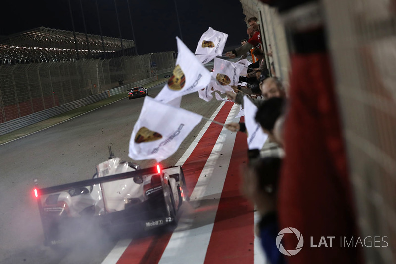 9. ポルシェLMP1チーム、過酷なル・マン24時間を制しハットトリック達成