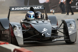 Mika Hakkinen, Caparo T1
