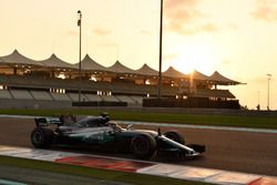 Lewis Hamilton, Mercedes-Benz F1 W08