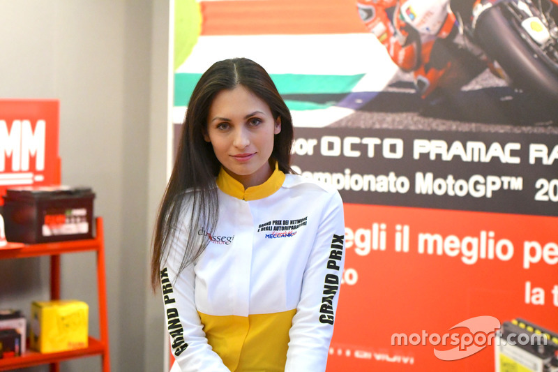 Ragazze del Motor Show di Bologna