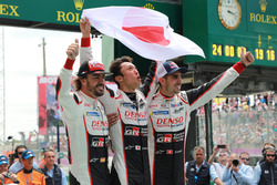 Winners #8 Toyota Gazoo Racing Toyota TS050: Sébastien Buemi, Kazuki Nakajima, Fernando Alonso
