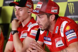 Andrea Dovizioso, Ducati Team, Jorge Lorenzo, Ducati Team