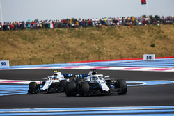 Lance Stroll, Williams FW41, devant Sergey Sirotkin, Williams FW41