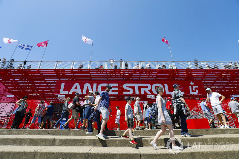 Grandstand Lance Stroll