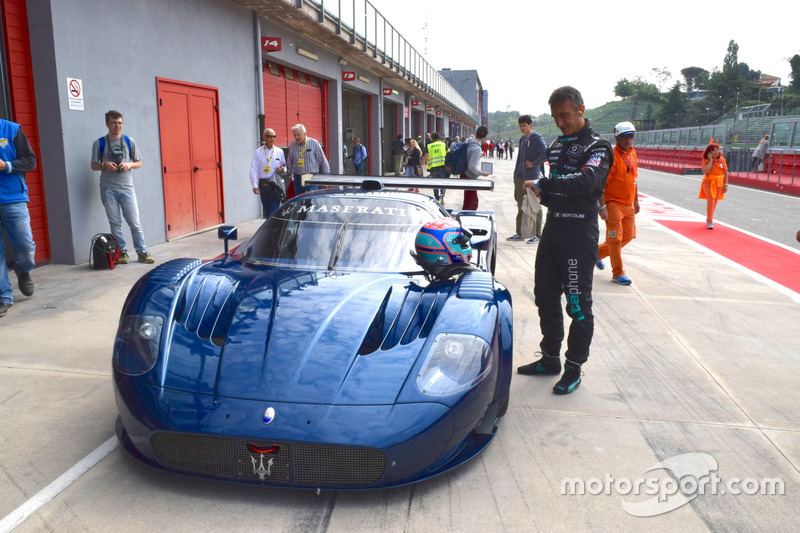 Maserati MC12 e Andrea Bertolini