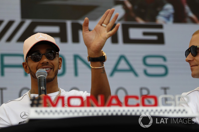 Rajongói nap a Forma-1-ben pénteken Monte Carlóban